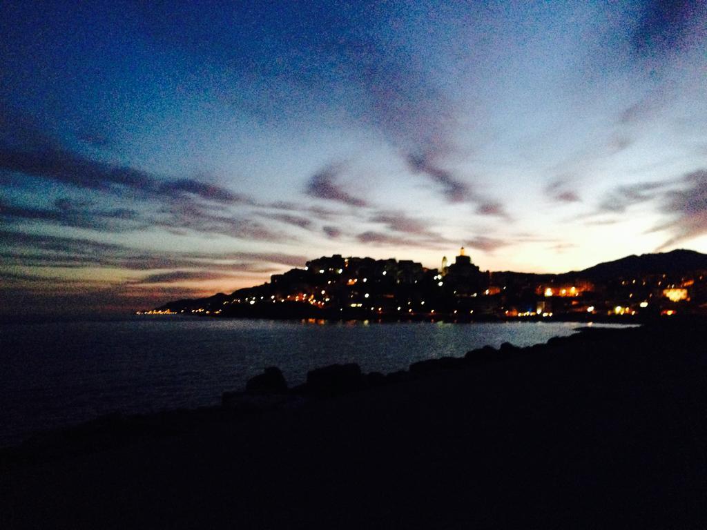 Appartamento Vista Mare Con Piscina Cala Di Sole Imperia Buitenkant foto