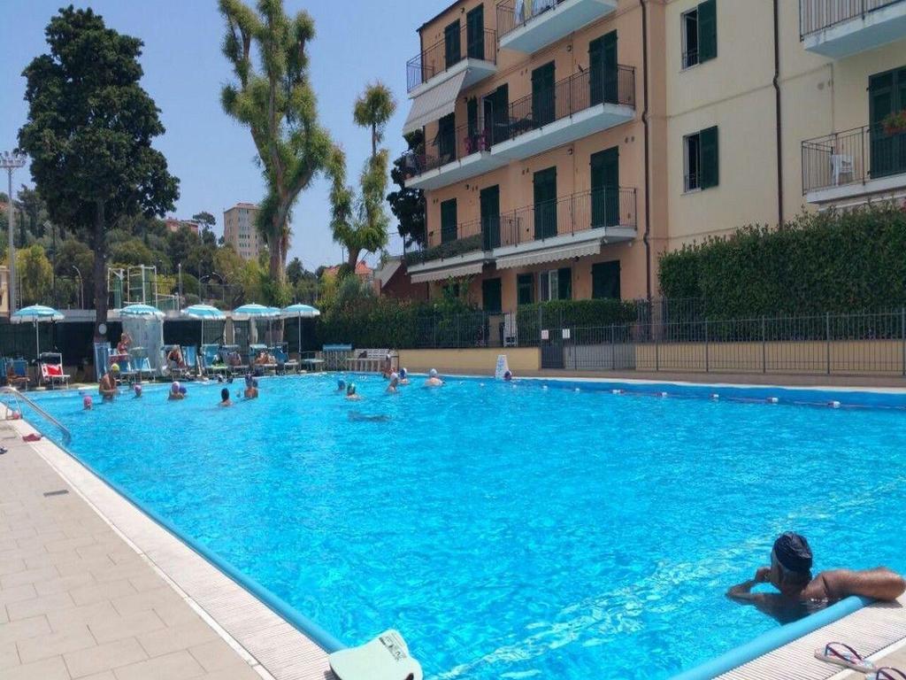 Appartamento Vista Mare Con Piscina Cala Di Sole Imperia Buitenkant foto