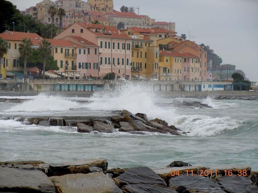Appartamento Vista Mare Con Piscina Cala Di Sole Imperia Buitenkant foto